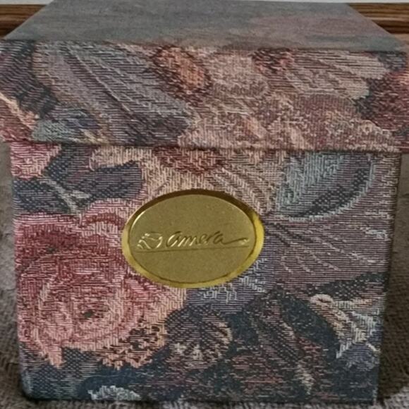 Purity Ancient Mineral Sea Salts Aroma Sea bath Glass Decanter Gift Set 16 oz. - Picture 2 of 5